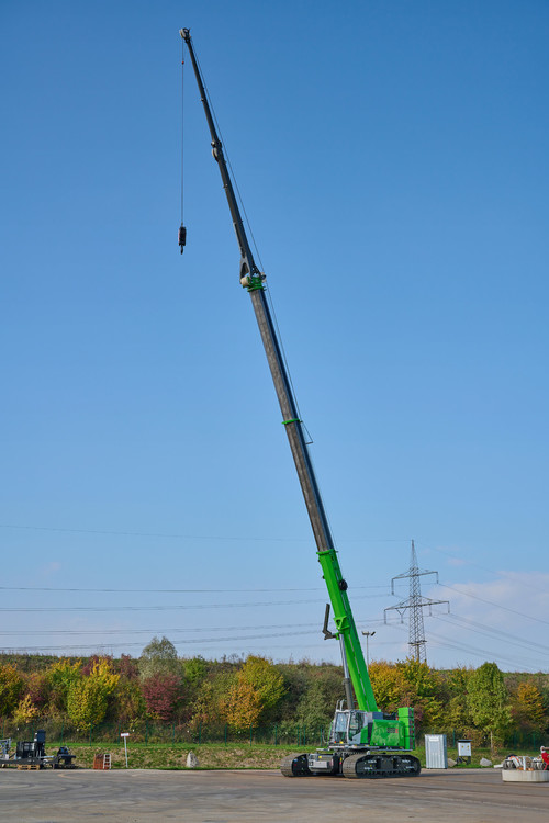 SENNEBOGEN 683E_Boom Length up to 57 m with Fly Jib.jpg