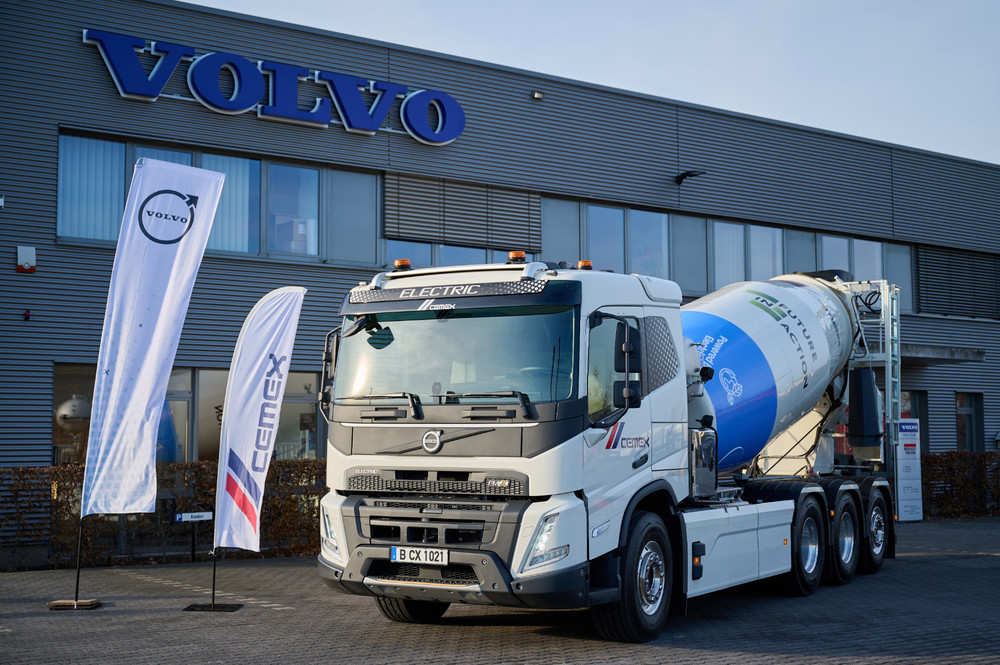 Volvo Trucks_CEMEX_1.jpg