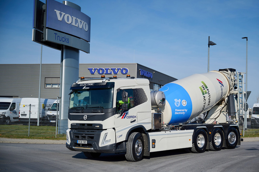 Volvo Trucks_CEMEX_1a.jpg
