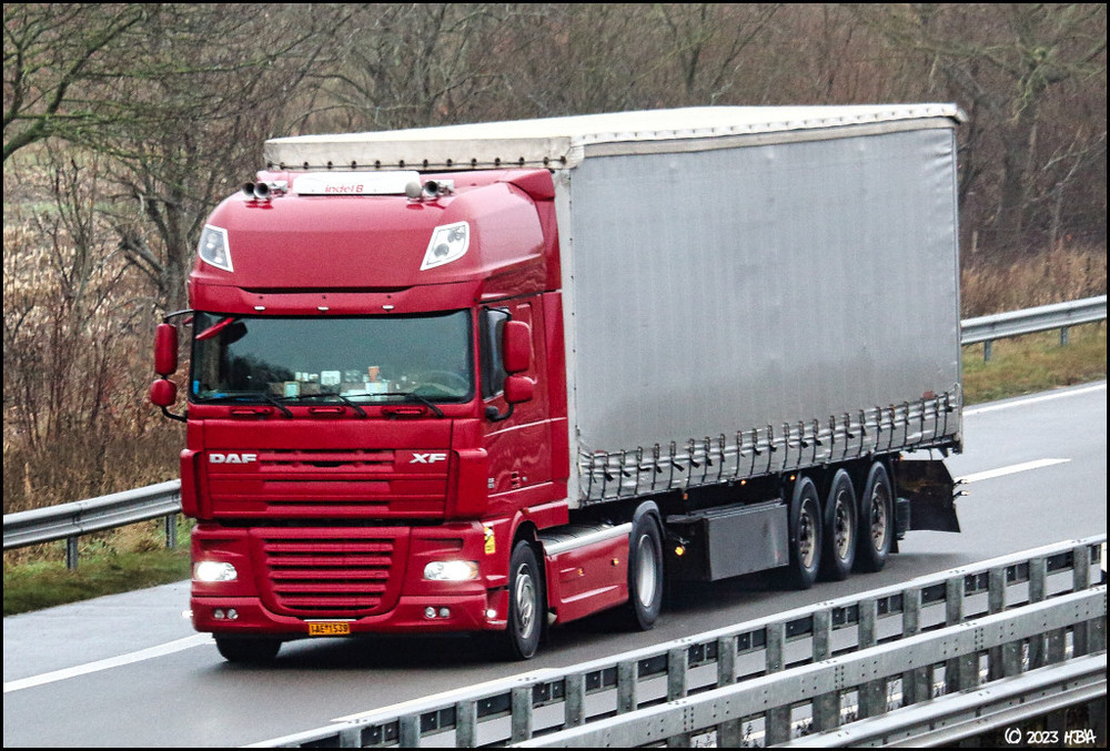 DAF_XF_Rot_Niederlande_A31.thumb.jpg.3e5a76eed77d0eb56c8a8475d3ae2fe9.jpg