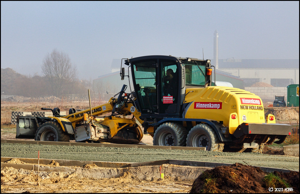 New_Holland_F106-7A_Hinnenkamp1.thumb.jpg.44a7151c8c7725c07f406506bc61daf2.jpg