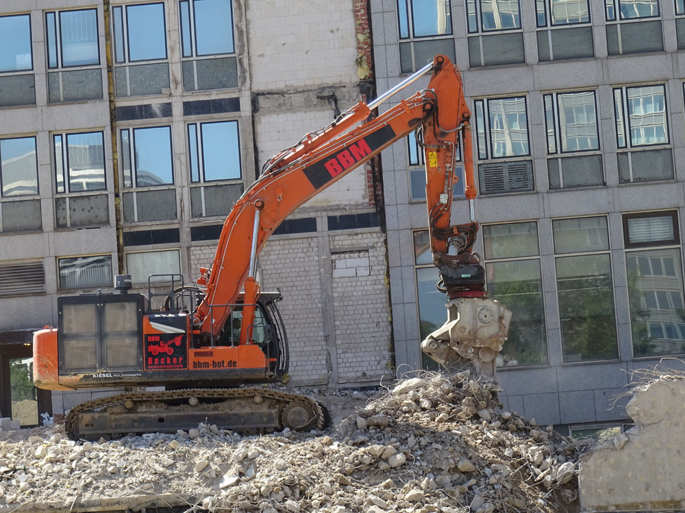 zaxis 490.jpg