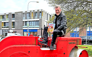 Mehr Informationen zu "Ulf Böges HATRA Baumaschinen & Schiffe"