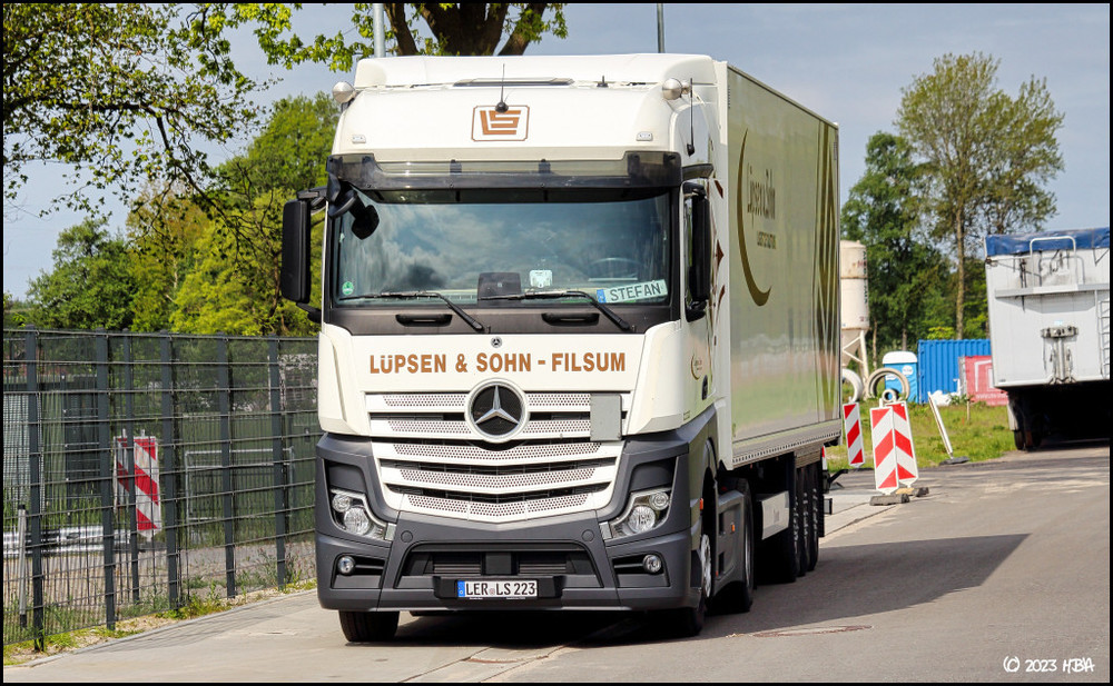 Mercedes_Actros_MP5_Lpsen.thumb.jpg.54f52a67908aa13c6924e26d9b0e3642.jpg