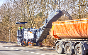 Mehr Informationen zu "Wirtgen W 100 Fi Fräswalze"