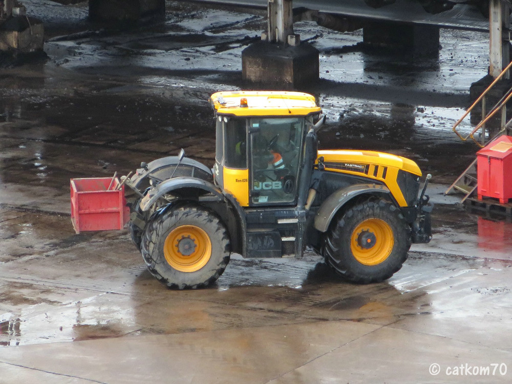 JCB1.thumb.jpg.bfcfa8469d9c7080cc8390be8123659c.jpg