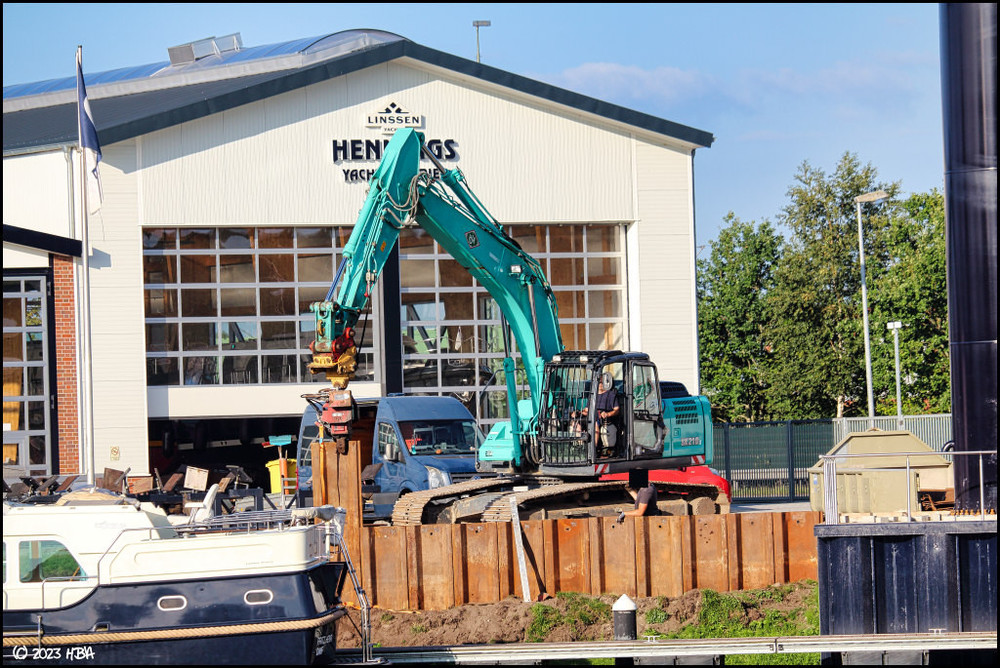 Kobelco_SK210LC_Spundwand2.thumb.jpg.3808fb8f0dcdc4536f23d92242594944.jpg