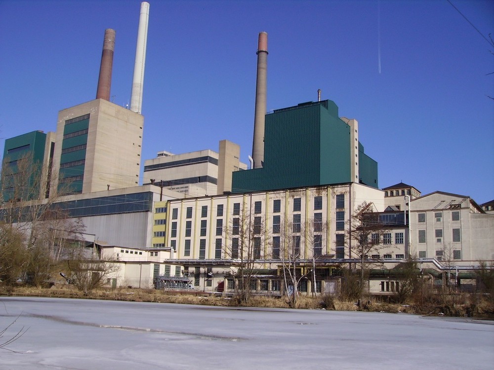 2006.03.Kraftwerk Arzberg 108 Maschinenhaus.jpg