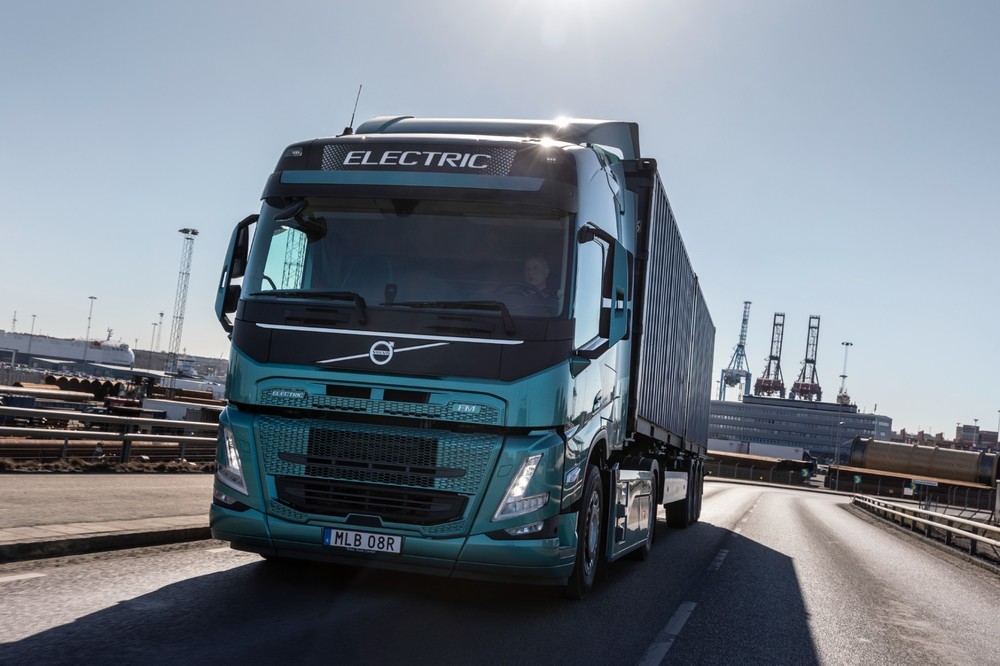 volvo-fm-electric_T2021_47130.jpg
