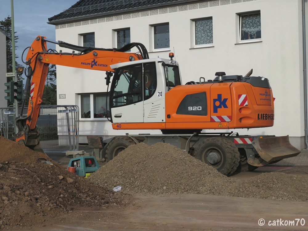 LiebherrA920.thumb.jpg.537507da7ce6ecdba9f0cd864c90c067.jpg