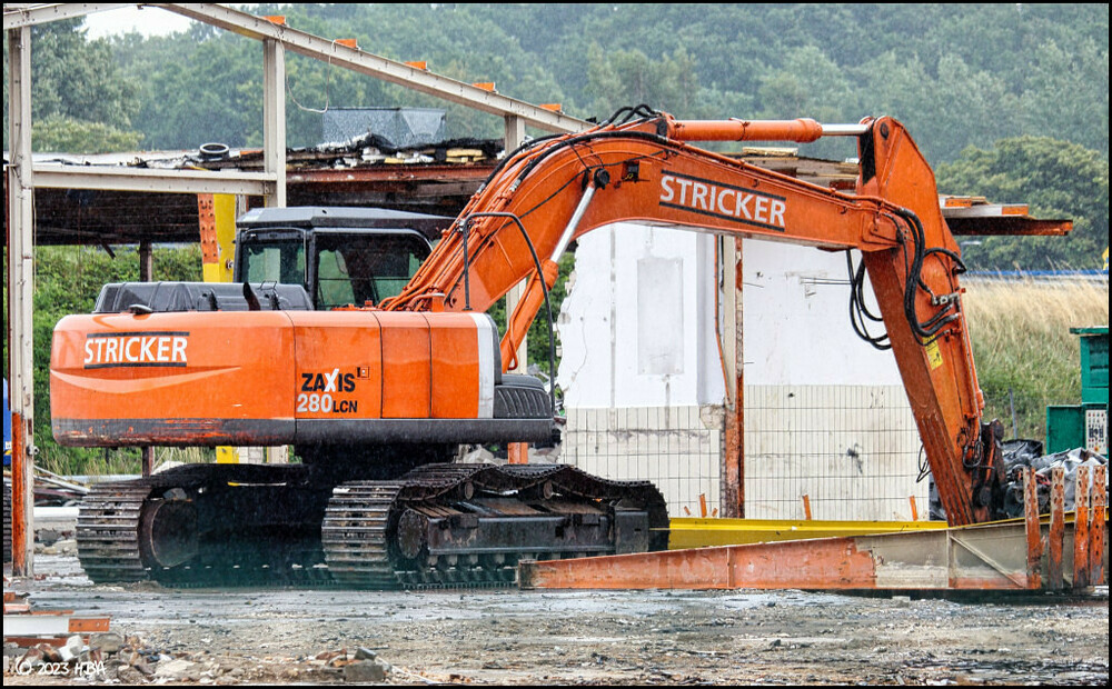 Hitachi_Zaxis_280LCN_Stricker.thumb.jpg.15964768d176433c08695c2d4e77b1cd.jpg