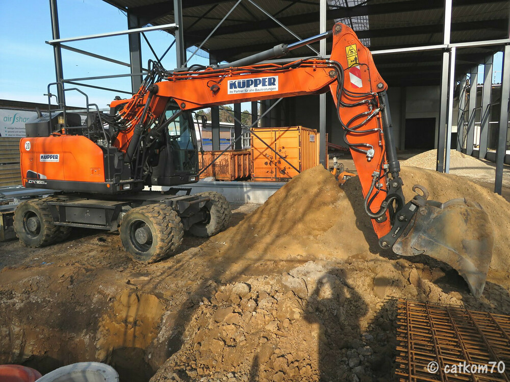 Doosan1.thumb.jpg.0f35cc94a8b8a9c8244e4f6d41beee8a.jpg