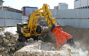 Mehr Informationen zu "Komatsu Abbruchbagger PC 950-11"