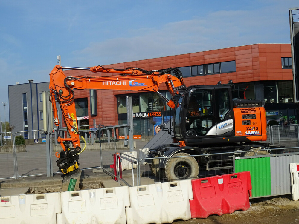 zaxis 145 w.jpg