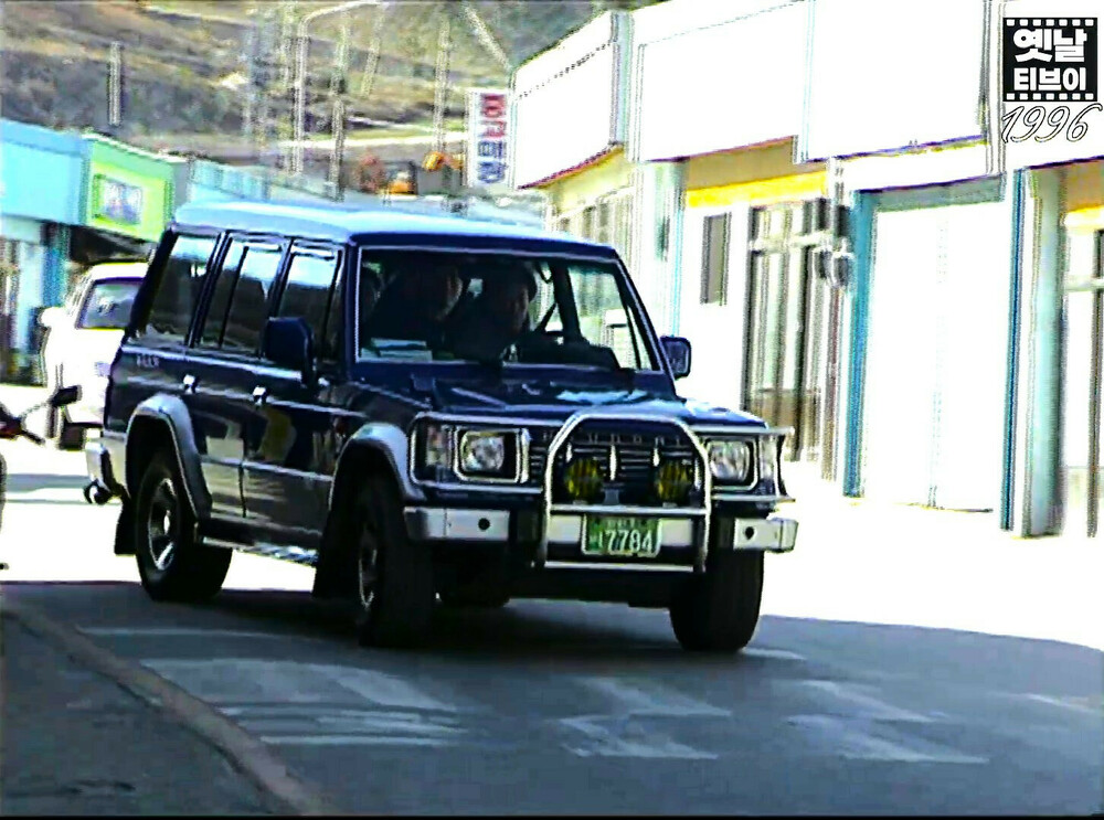 2104 (194).jpg