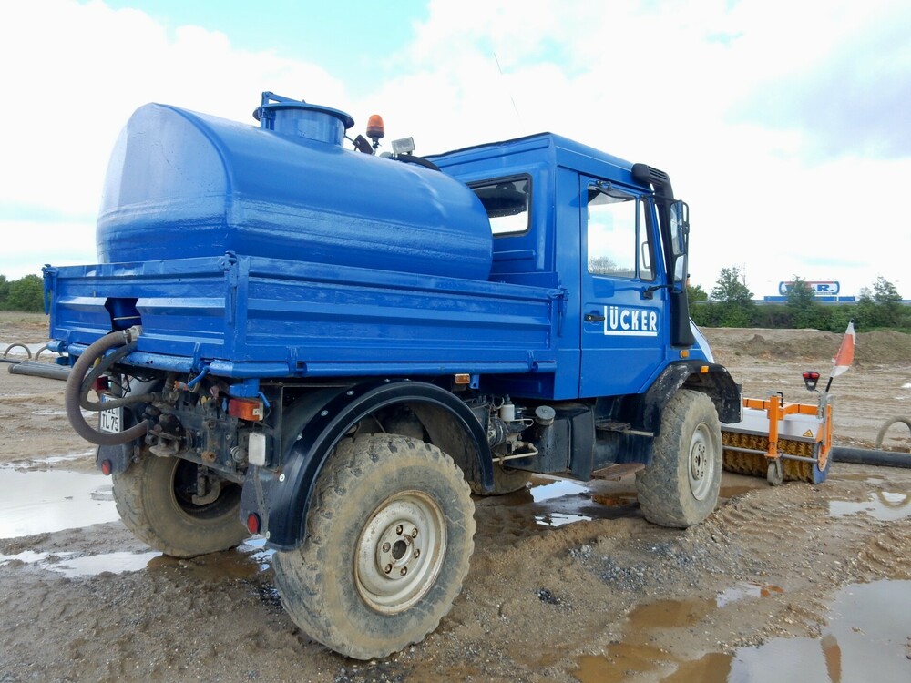 LuckerUnimog17042024004.thumb.jpg.741a23967d2ecf9789f54c0d398cbbf0.jpg