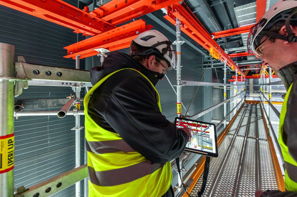 pressebild-03-peri-modulare-systemgeruestloesung-fuer-temporaere-opern-buehnentechnik-300cmyk.jpg