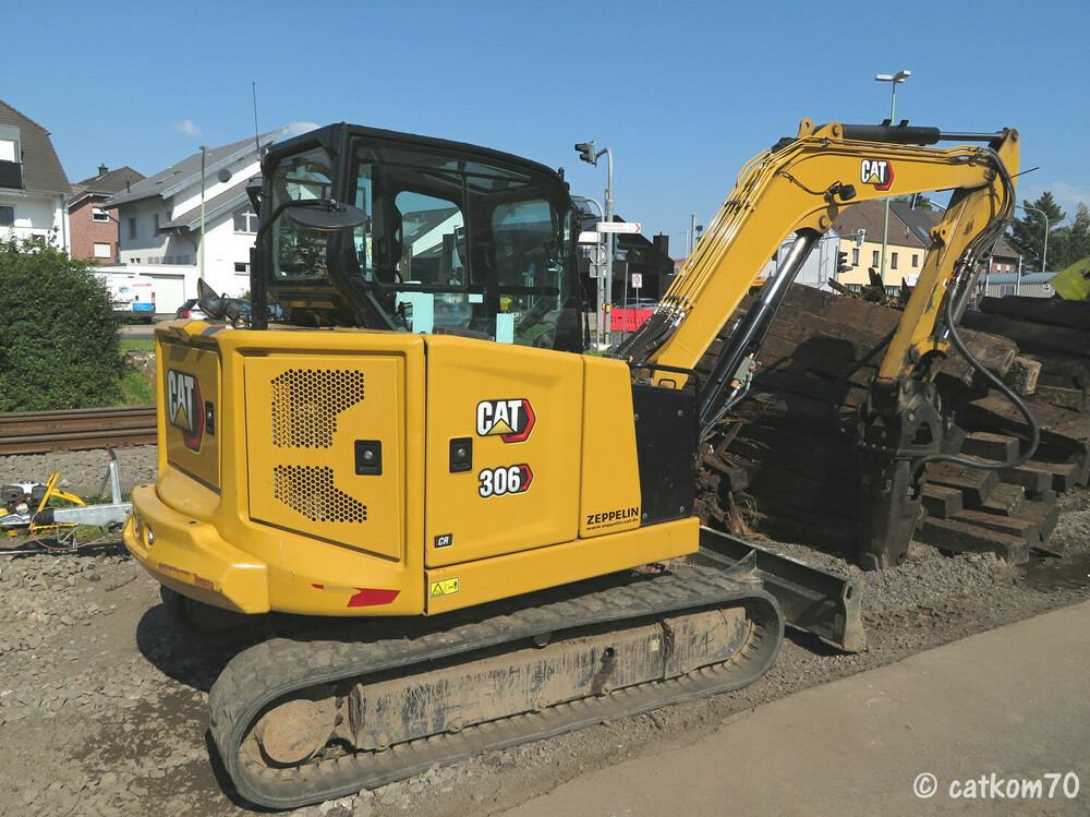 CAT306.thumb.jpg.7c770c33e72a210d0137471b6cc0037d.jpg