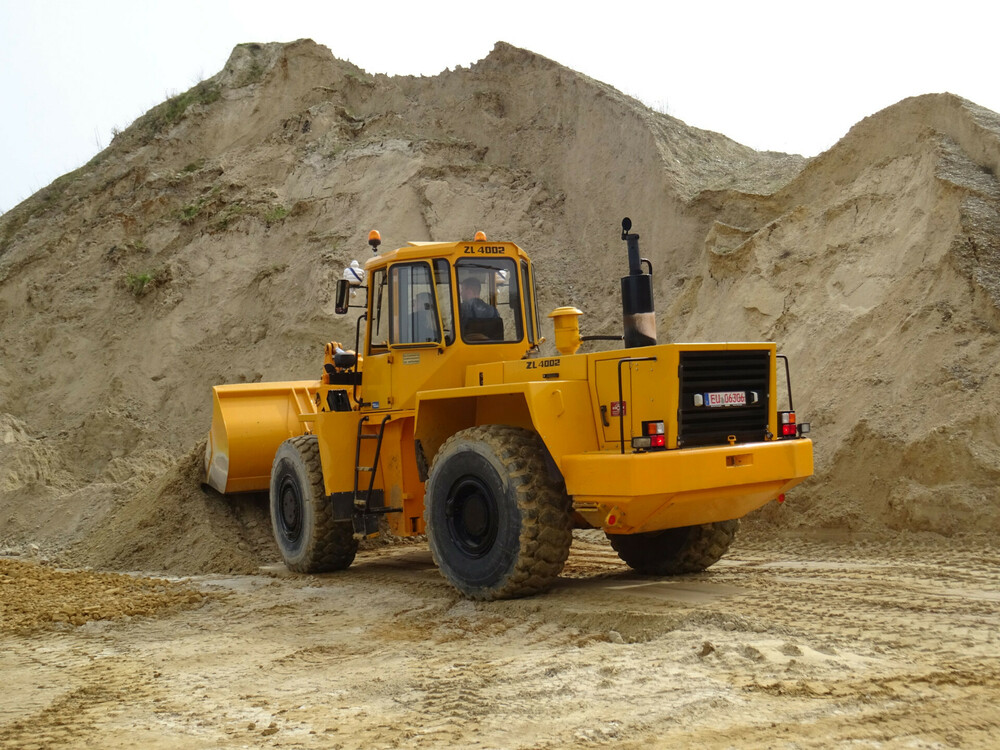 zl 4002.jpg