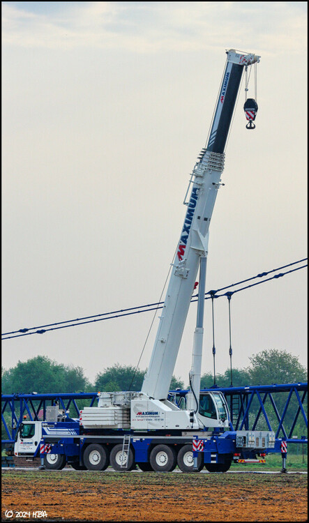 Liebherr_5A_Maximum1.thumb.jpg.6ac134bd44ff1ca0066d794b6ba6667f.jpg