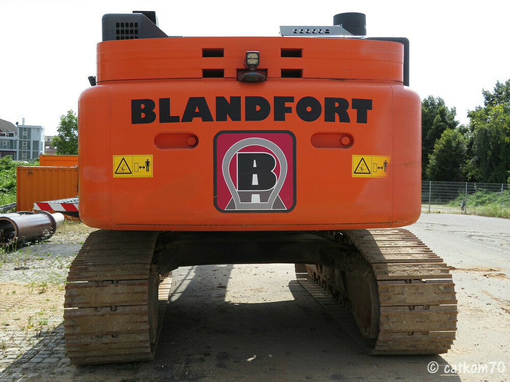 Hitachi5.thumb.jpg.992fd1604178f49c2913b5f8650ed060.jpg