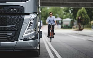 Mehr Informationen zu "Volvo Trucks führt Sicherheitssystem ein"
