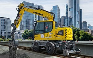 Mehr Informationen zu "Liebherr Zweiwegebagger A 922 Rail"