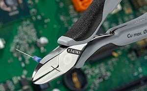 Mehr Informationen zu "KNIPEX Elektronikzangen"