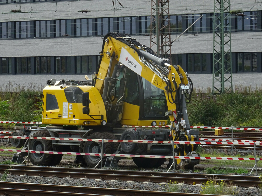 a 922.jpg
