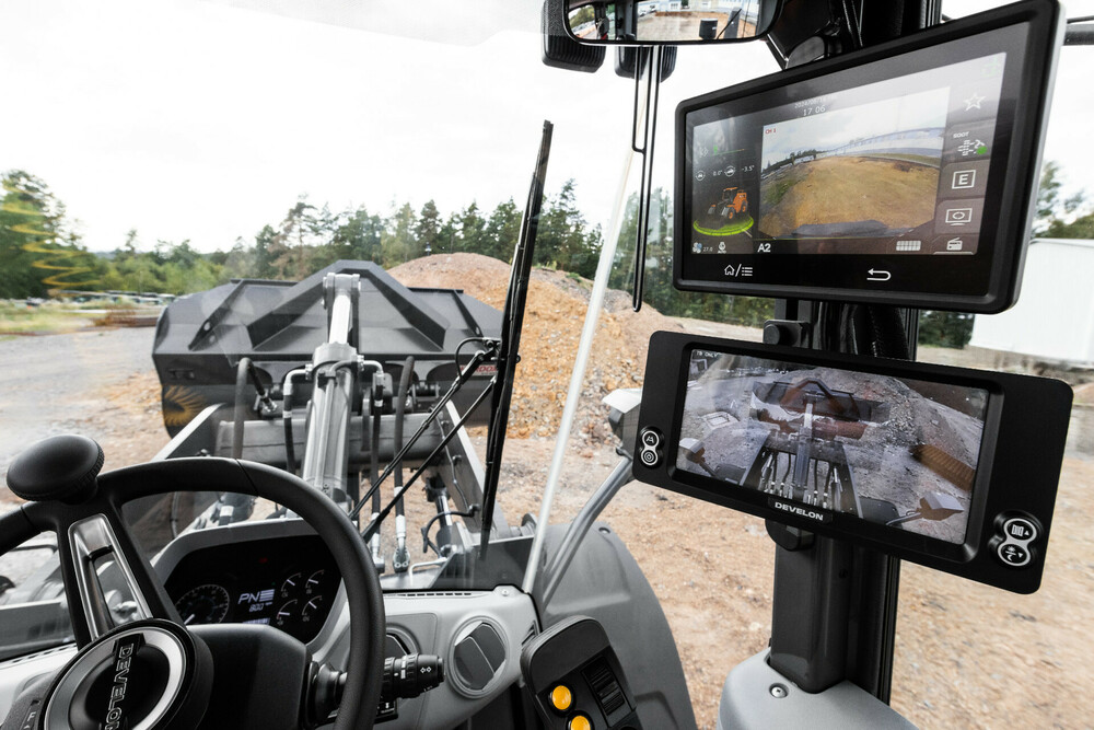 Electric Joystick Steering_Features.jpg