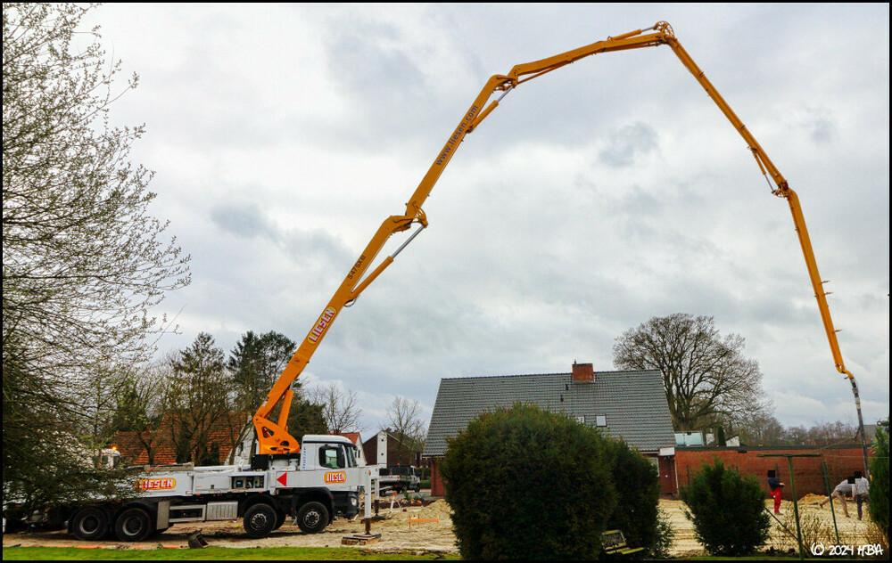 Mercedes_Arocs3546Schwing_S47SXIII_Liesen2.thumb.jpg.2424ea92dfd64e762f1fee97243683a5.jpg