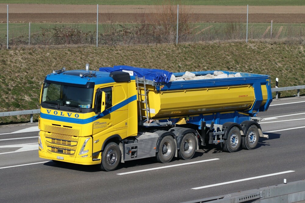 20VolvoFH5Szm6x4Kipper.thumb.JPG.6acf3a053faa0dfd5332d3643273a60a.JPG