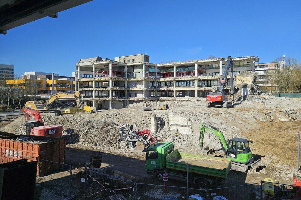 TU_Dortmund_03-03-2025_004.thumb.jpg.640174711e47f8b622af6856f8bfffc5.jpg