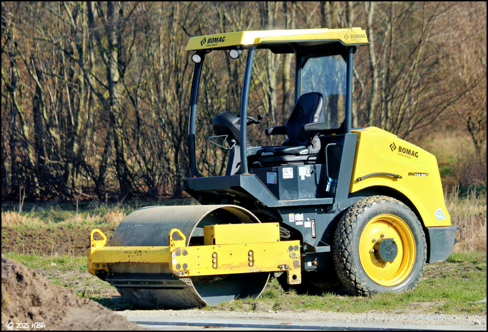 Bomag_BW124DH.thumb.jpg.3ba22867b1dfb9d488d276a72867cf43.jpg