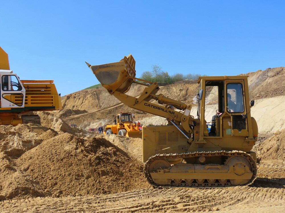 cat 941 raupe.jpg