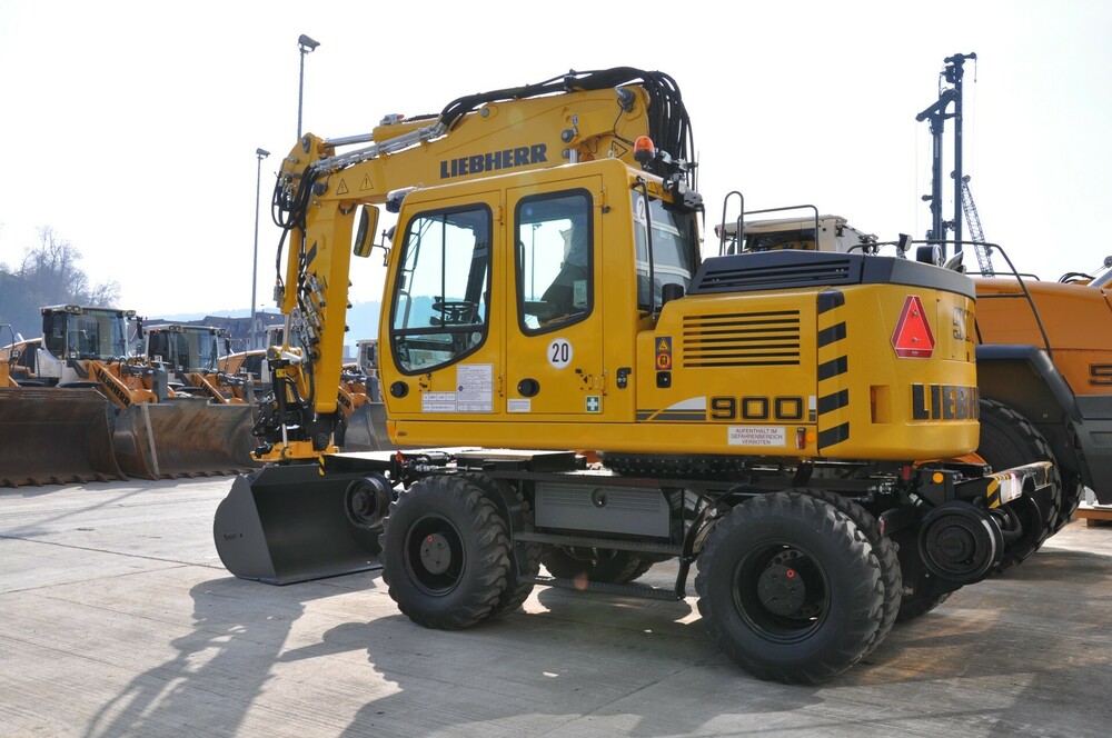 DSC_0125 Liebherr Reiden.JPG