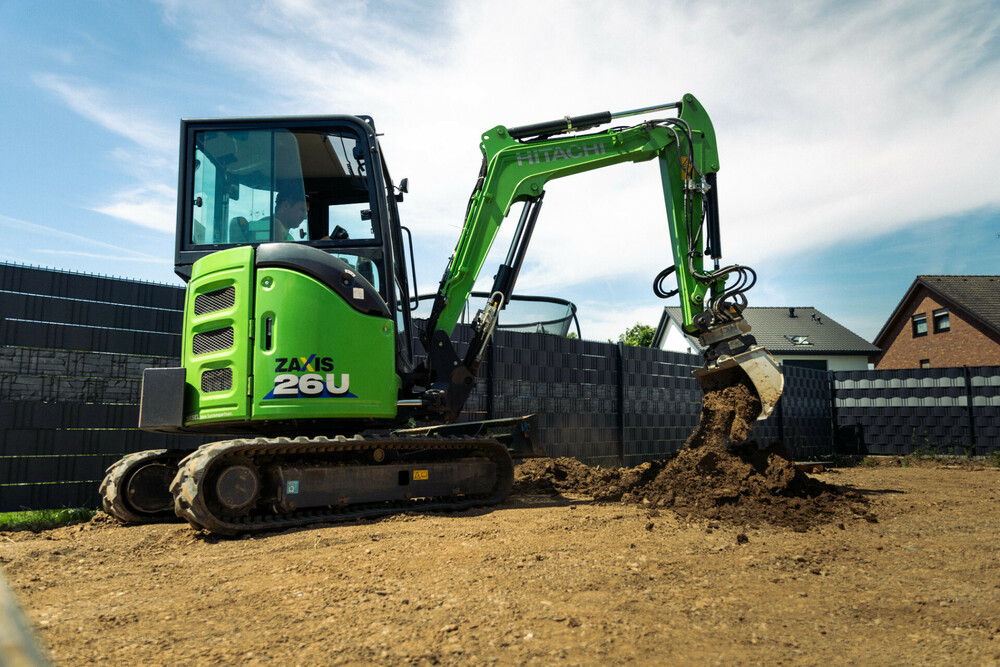 K2412_Hitachi ZX26U_ P-Line.jpg