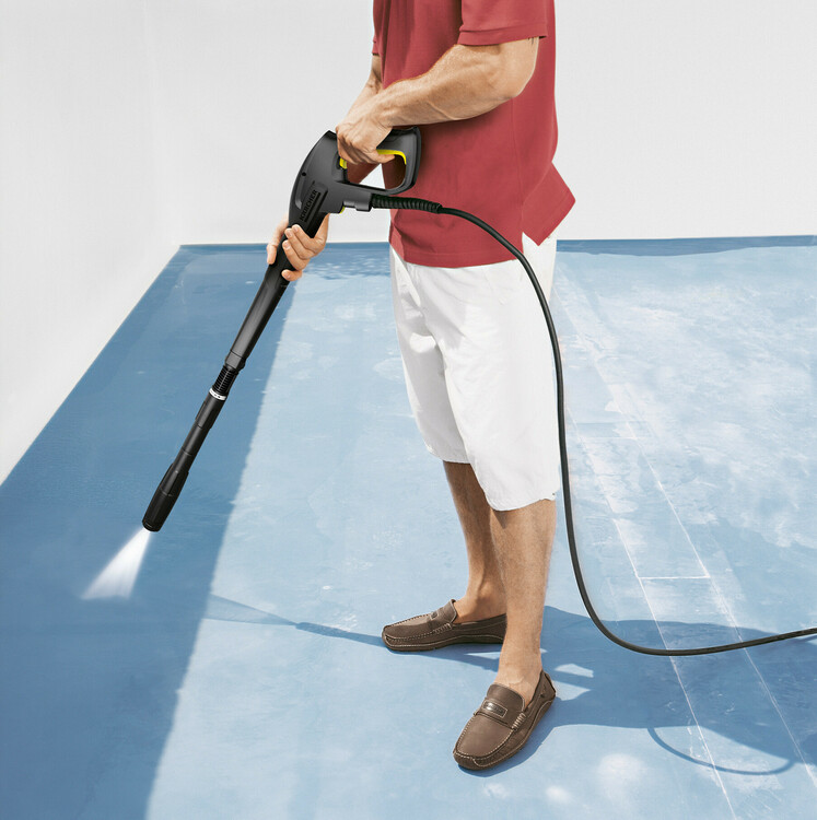 Kaercher_Cleaning-tip_Pool_cleaning_application_2.jpg
