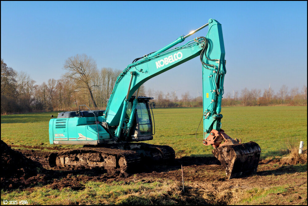 Kobelco_SK210LC_Laichzone.thumb.jpg.a9404cdbad9861a3f4ce270723f99407.jpg
