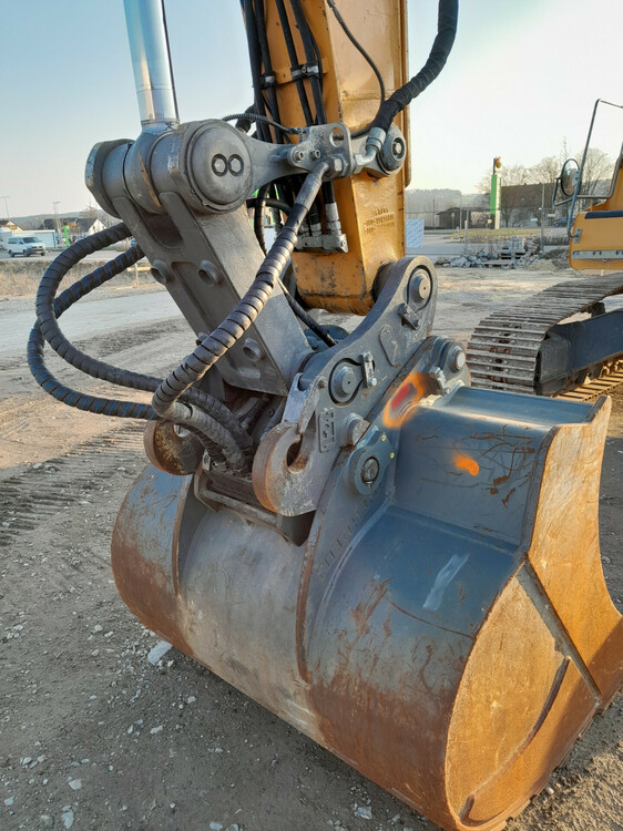 LHR922_08_Likufix.thumb.jpg.ad7f99fd017f80ba217874b5f014fedd.jpg