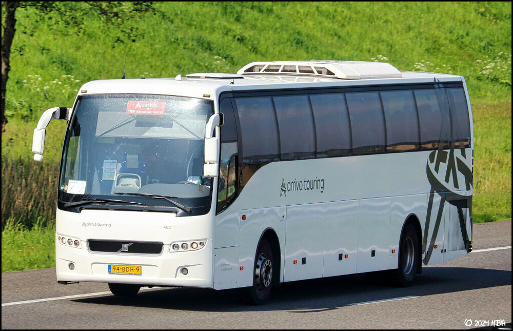 Volvo9500_Arriva-Touring_Niederlande_A7.thumb.jpg.19ea02a14c0da3d046def8a786db1a81.jpg
