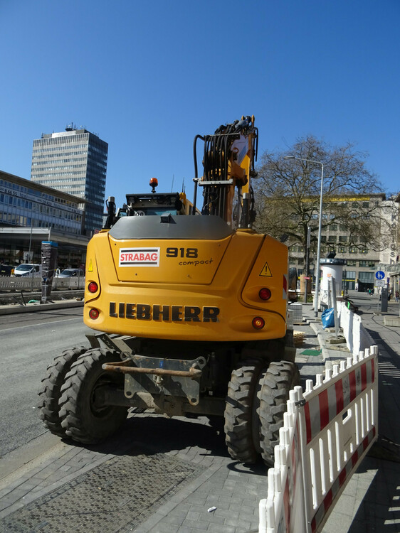 a 918 compact.jpg