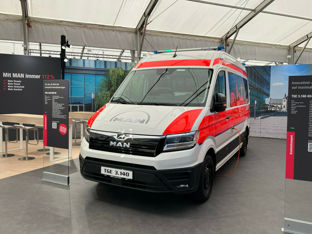 man-tge-ktw-binz-rettmobil25.jpg