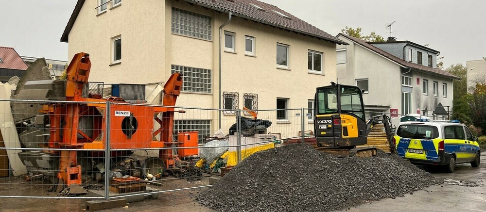 1728910587067kran-unfall-heilbronn-sontheim-100_v-16x7@2dL_-594eb175bf96444e7f86c89c3d9f78feed295e4a.thumb.jpg.2c63097cd1979c391a97f0ff4c301dc6.jpg