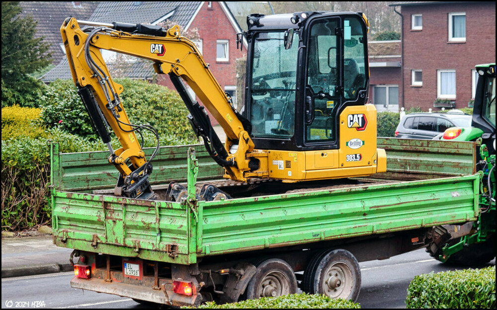 Caterpillar_303_5_GaLa.thumb.jpg.691cfb386201c2ee9c0185832b5d73e2.jpg