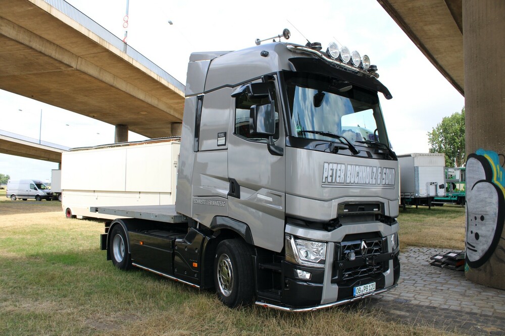RheinkirmesRenault2025.thumb.jpg.cd691f43c05e9a5c637da7eca1f0ac55.jpg