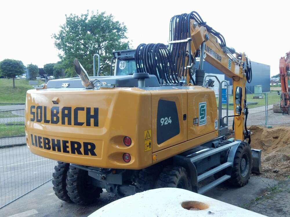 Solbach060625007.thumb.jpg.ba71a07ebbeb62ad83215c693121610f.jpg