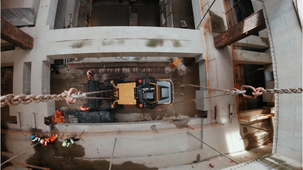 VolvoCE_Implenia_L120Electric_Munich10.png