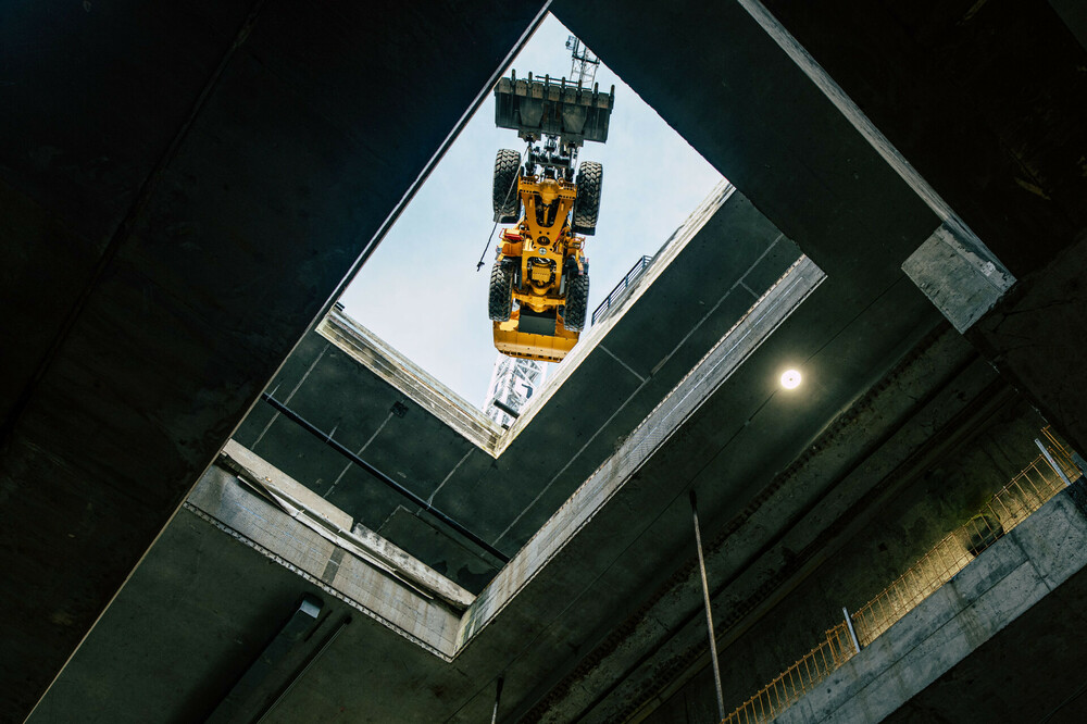 VolvoCE_Implenia_L120Electric_Munich2.jpg