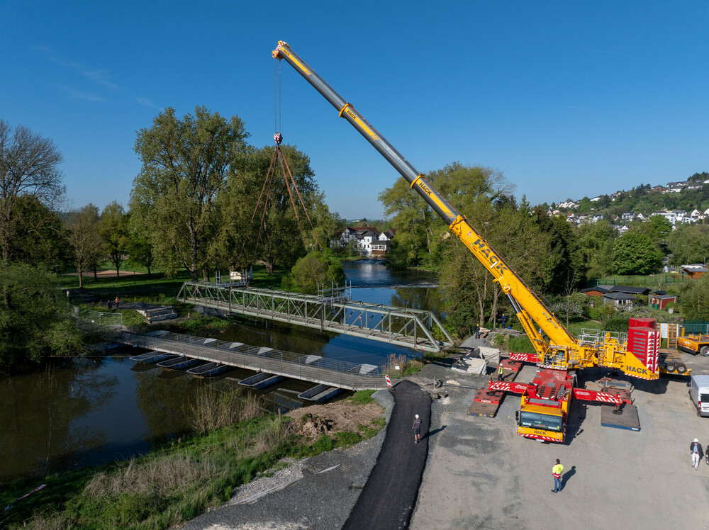 liebherr-ltm1650-8.1-wetzlar-01-300dpi.jpg